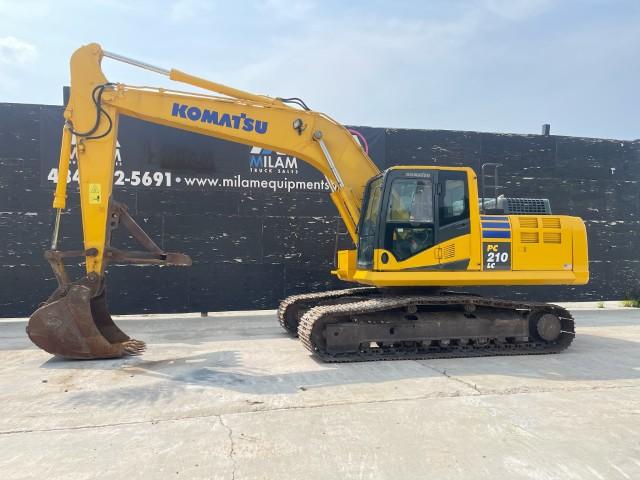 2017 Komatsu PC210LC-11 w/ Manual Thumb